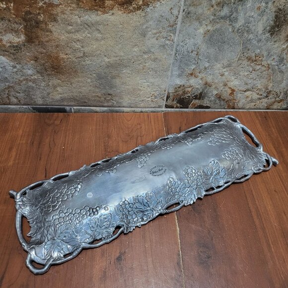 Arthur Court Cast Aluminum Repousse Grapes Rectangle Serving Platter Tray 1995 - Picture 10 of 12